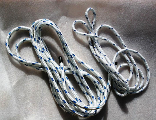 PARACHUTE ROPE. 24ft LONG REINING REINS WITH WALSALL CLIPS 